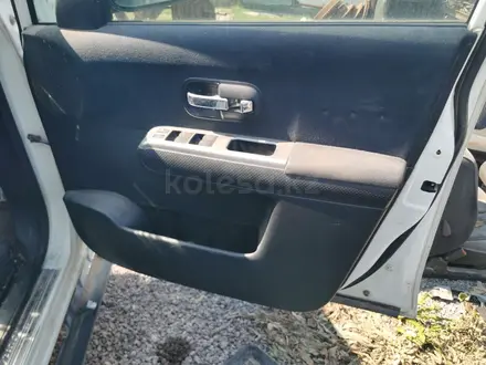 Nissan Lafesta запчасти по кузову за 1 000 тг. в Актобе – фото 7