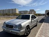 Mercedes-Benz E 230 1996 года за 2 000 000 тг. в Актау – фото 2
