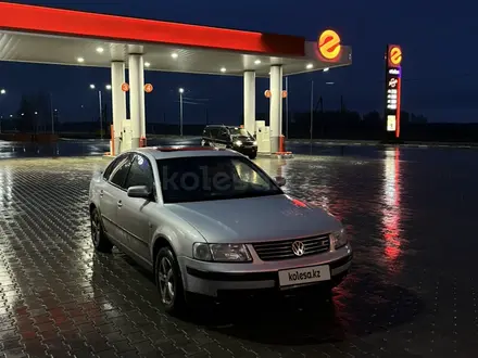 Volkswagen Passat 1997 года за 2 400 000 тг. в Петропавловск – фото 13