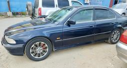 BMW 525 1999 года за 2 100 000 тг. в Актау – фото 2