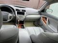 Toyota Camry 2011 года за 3 750 000 тг. в Атырау – фото 4