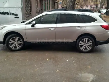 Subaru Outback 2018 года за 9 650 000 тг. в Караганда – фото 3