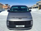 Hyundai Staria 2023 года за 22 000 000 тг. в Астана