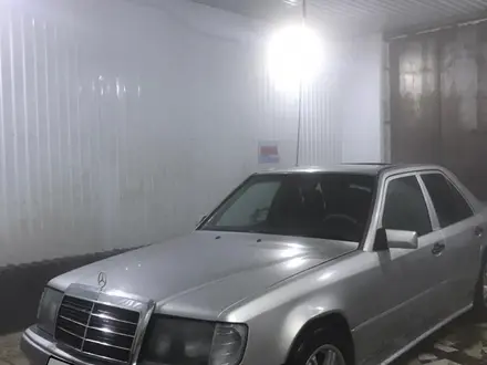 Mercedes-Benz E 230 1990 года за 1 500 000 тг. в Кызылорда – фото 6