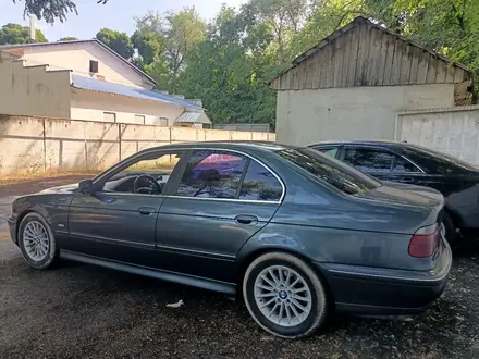 BMW 528 1997 года за 4 000 000 тг. в Алматы – фото 4