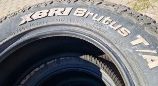 Покрышки LT265/65R17 за 30 000 тг. в Актобе