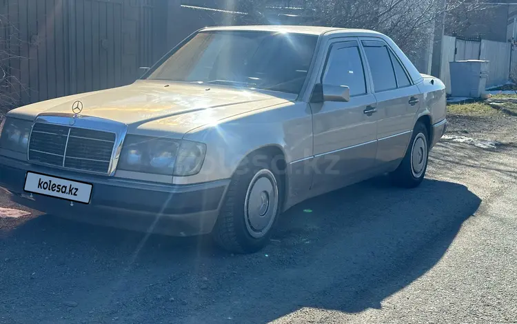 Mercedes-Benz E 220 1992 года за 2 200 000 тг. в Семей