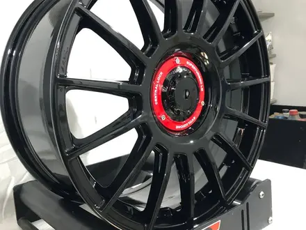 OZ Racing R18 8J 5x100/5x112 ET42 66, 5 Glossy Black + Powder Coating за 340 000 тг. в Алматы