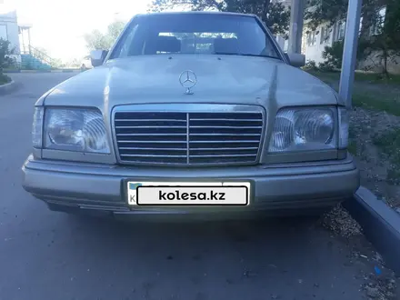 Mercedes-Benz E 220 1993 года за 1 100 000 тг. в Жезказган