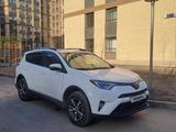 Toyota RAV4 2018 года за 12 200 000 тг. в Кулан – фото 5