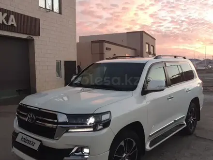 Toyota Land Cruiser 2021 года за 43 000 000 тг. в Атырау – фото 2