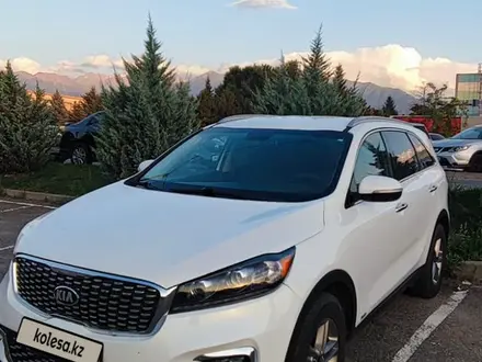 Kia Sorento 2018 года за 13 800 000 тг. в Алматы