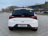 Hyundai i20 2023 годаүшін8 000 000 тг. в Актау – фото 4