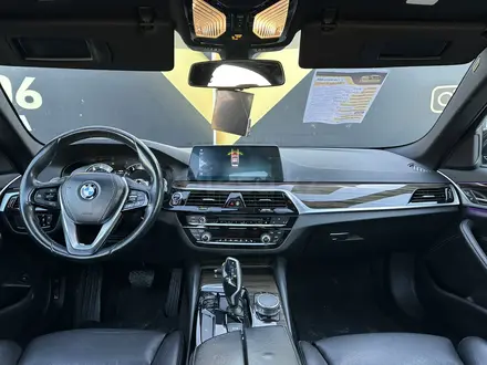 BMW 530 2018 года за 16 200 000 тг. в Атырау – фото 6