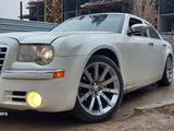 Chrysler 300C 2006 годаfor2 300 000 тг. в Алматы