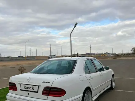 Mercedes-Benz E 320 2002 года за 4 000 000 тг. в Жанаозен – фото 2