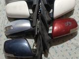 Зеркала боковые на Toyota Yaris за 30 000 тг. в Алматы