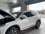Hyundai Santa Fe 2019 года за 14 700 000 тг. в Алматы – фото 2