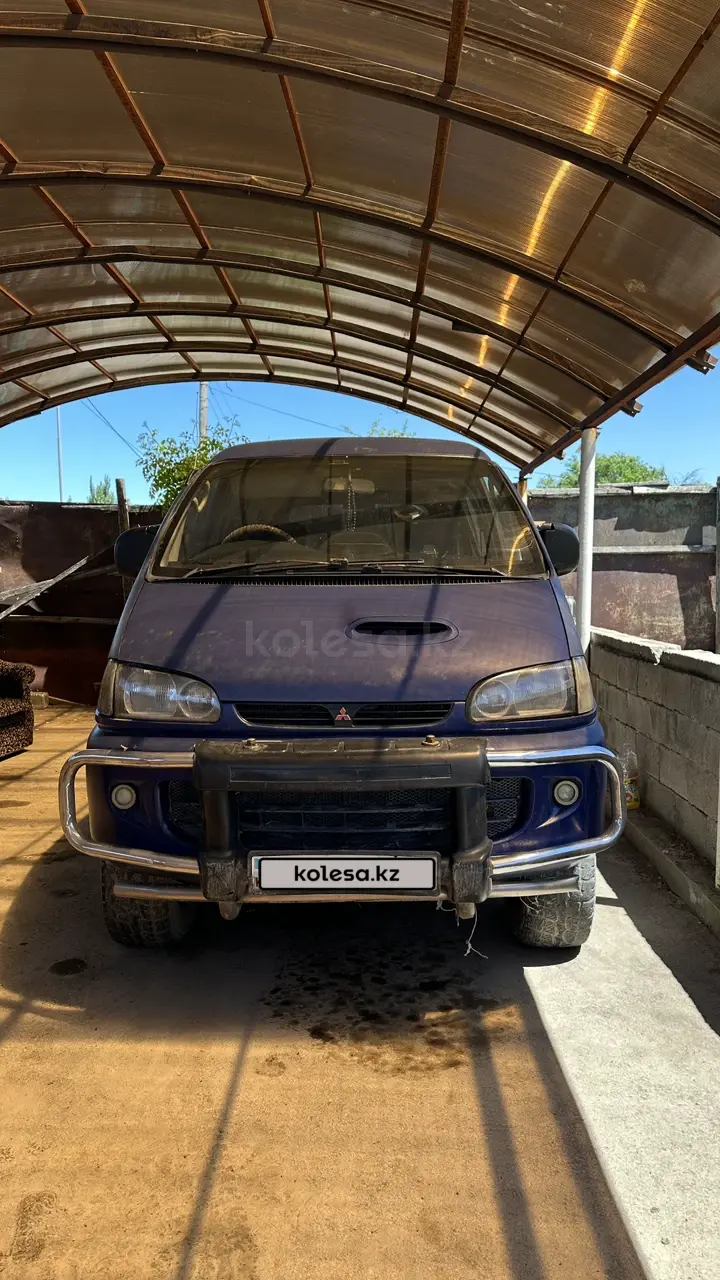 Mitsubishi Delica, 1995