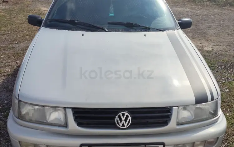 Volkswagen Passat 1994 годаүшін1 650 000 тг. в Караганда