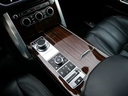 Land Rover Range Rover 2015 года за 30 200 000 тг. в Алматы – фото 18