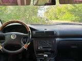 Volkswagen Passat 1998 годаүшін2 750 000 тг. в Семей – фото 3