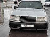 Mercedes-Benz E 230 1991 годаүшін1 900 000 тг. в Лисаковск – фото 4