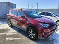 Toyota RAV4 2018 года за 12 000 000 тг. в Атырау – фото 2