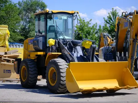 XCMG  Фронтальный погрузчик XCMG Карьерного Типа LW300KN 2025 года за 15 500 000 тг. в Алматы