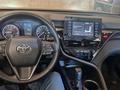 Toyota Camry 2020 года за 10 900 000 тг. в Шымкент – фото 7