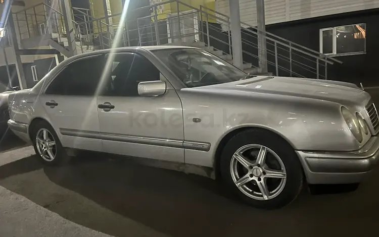 Mercedes-Benz E 280 1997 года за 3 400 000 тг. в Астана