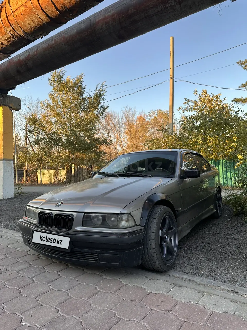 BMW 3 Series, 1993