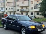 Mercedes-Benz C 200 1994 года за 1 850 000 тг. в Алматы – фото 2