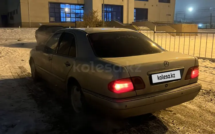 Mercedes-Benz E 280 1996 года за 1 900 000 тг. в Балхаш