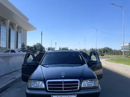 Mercedes-Benz C 180 1995 года за 2 000 000 тг. в Талдыкорган