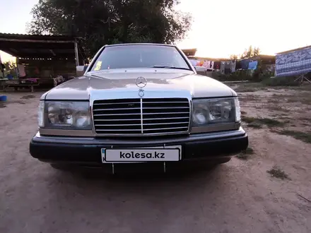 Mercedes-Benz E 230 1992 года за 2 000 000 тг. в Мойынкум – фото 7