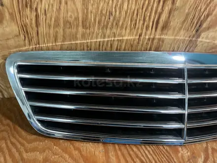 Решетка радиатора MERCEDES W210 (рест и до рест) за 30 000 тг. в Шымкент – фото 15