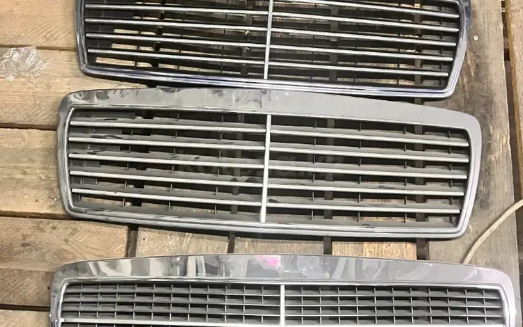 Решетка радиатора MERCEDES W210 (рест и до рест) за 30 000 тг. в Шымкент