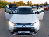 Mitsubishi Outlander 2021 годаүшін12 800 000 тг. в Усть-Каменогорск – фото 2
