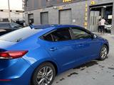 Hyundai Elantra 2017 года за 7 500 000 тг. в Атырау – фото 3