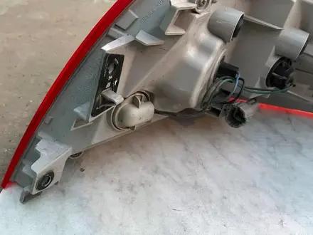 Фонарь задние на Nissan за 50 000 тг. в Алматы – фото 3