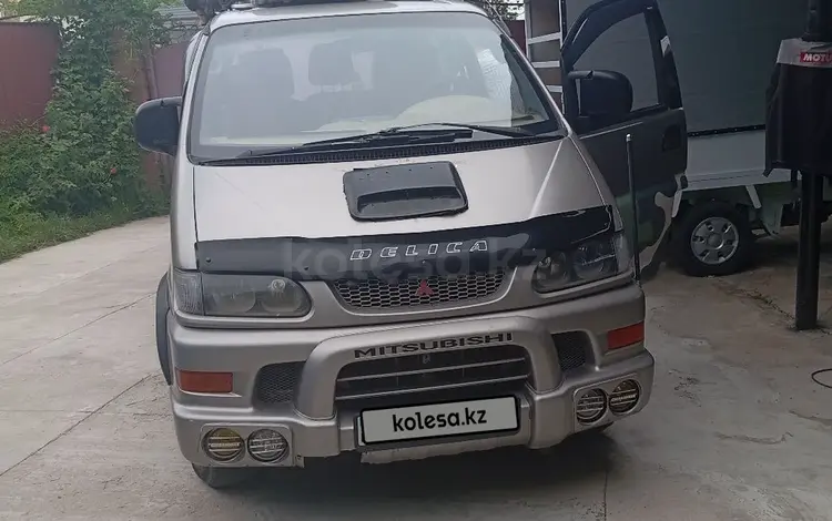 Mitsubishi Delica 1998 года за 2 500 000 тг. в Алматы
