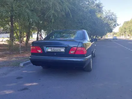 Mercedes-Benz E 280 1997 года за 3 800 000 тг. в Талдыкорган – фото 11