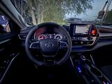 Toyota Highlander 2022 года за 30 000 000 тг. в Алматы – фото 4