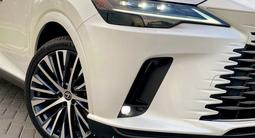 Lexus RX 450h 2023 годаүшін41 000 000 тг. в Алматы