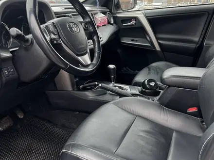Toyota RAV4 2018 года за 10 800 000 тг. в Астана – фото 9