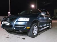 Volkswagen Touareg 2005 годаүшін5 800 000 тг. в Караганда