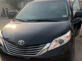 Toyota Sienna 2014 годаfor6 500 000 тг. в Актау – фото 4