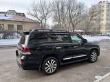 Toyota Land Cruiser 2017 годаүшін37 000 000 тг. в Астана – фото 4