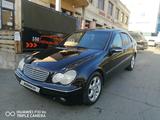 Mercedes-Benz C 320 2001 годаүшін2 800 000 тг. в Алматы – фото 2